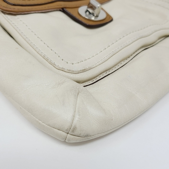 Coach | Classic Retro Cream & Brown Crossbody Bag - Picture 7 of 16